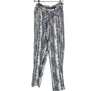 Cali1850‎ Los Angeles Linen blend blue and white pant. Size M